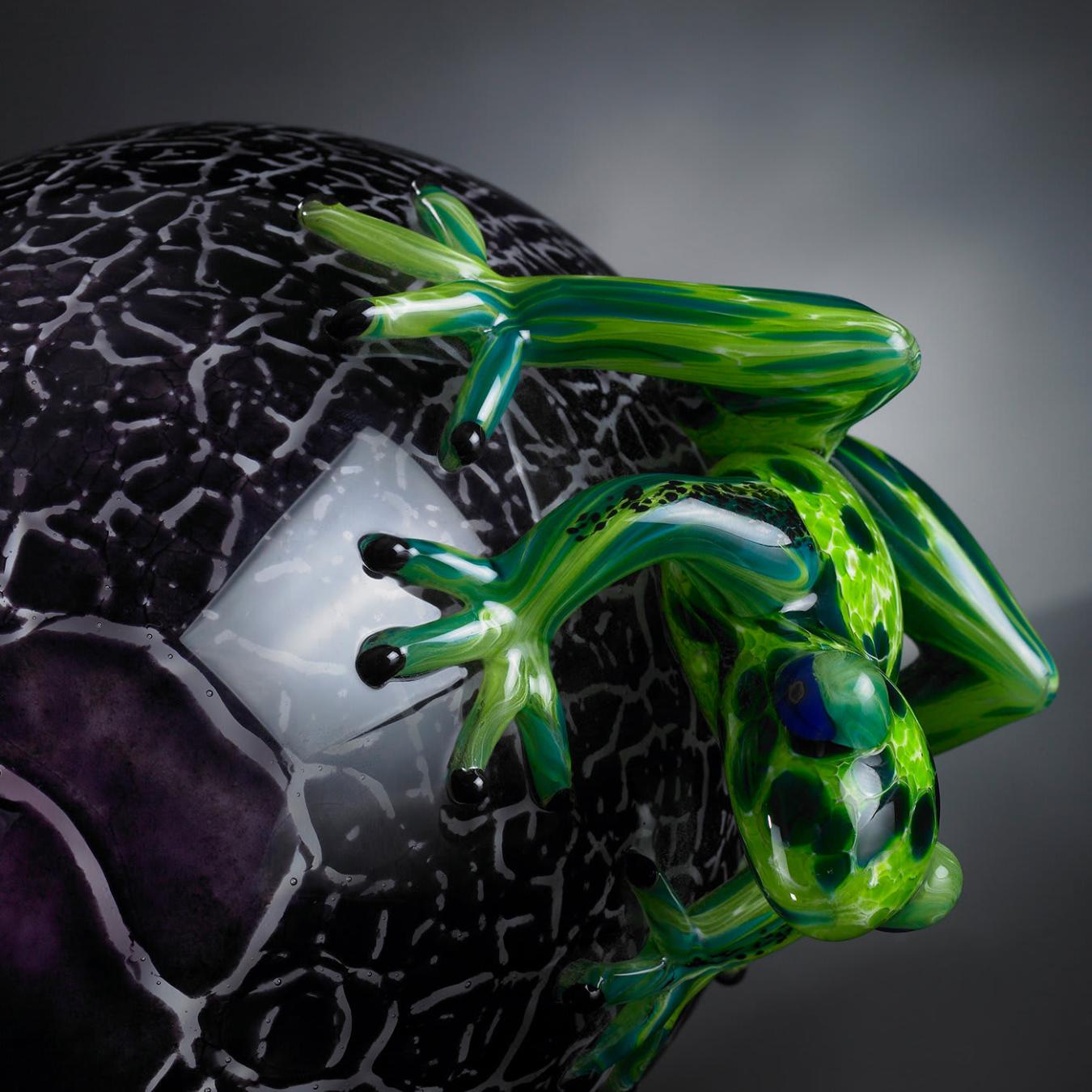 Egg in Crack Glass with Frogs