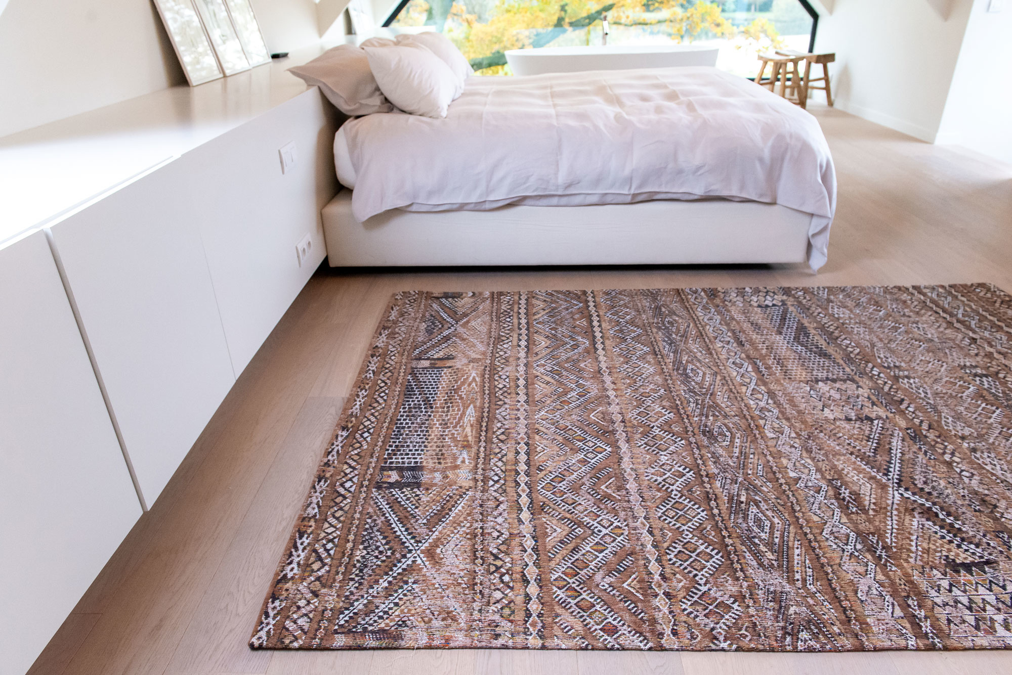 Antiquarian Flatwoven Brown Rug ☞ Size: 6' 7" x 9' 2" (200 x 280 cm)