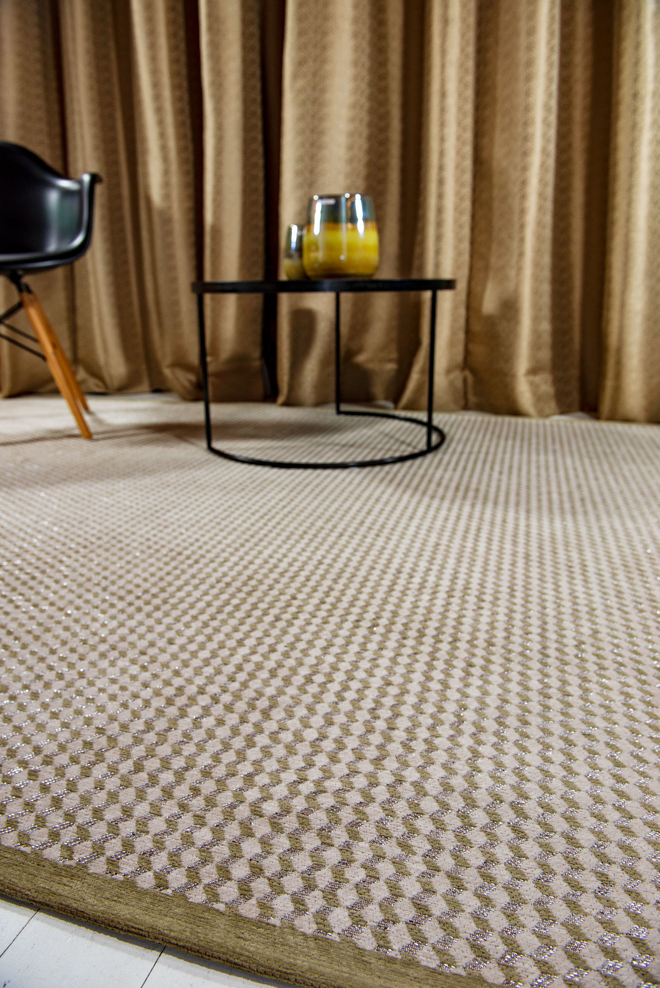 Beige Brillante Premium Rug