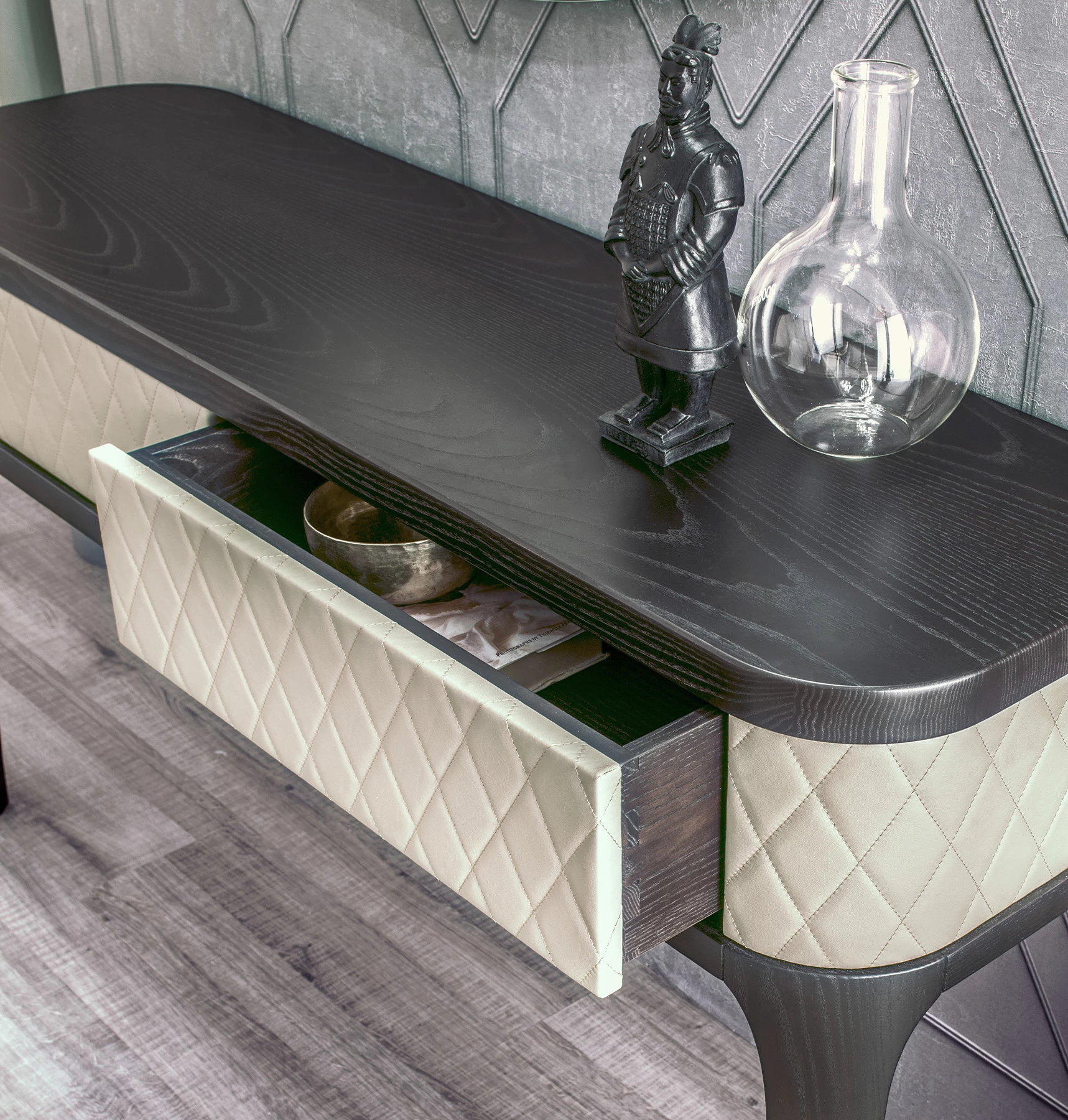 Tiffany Console