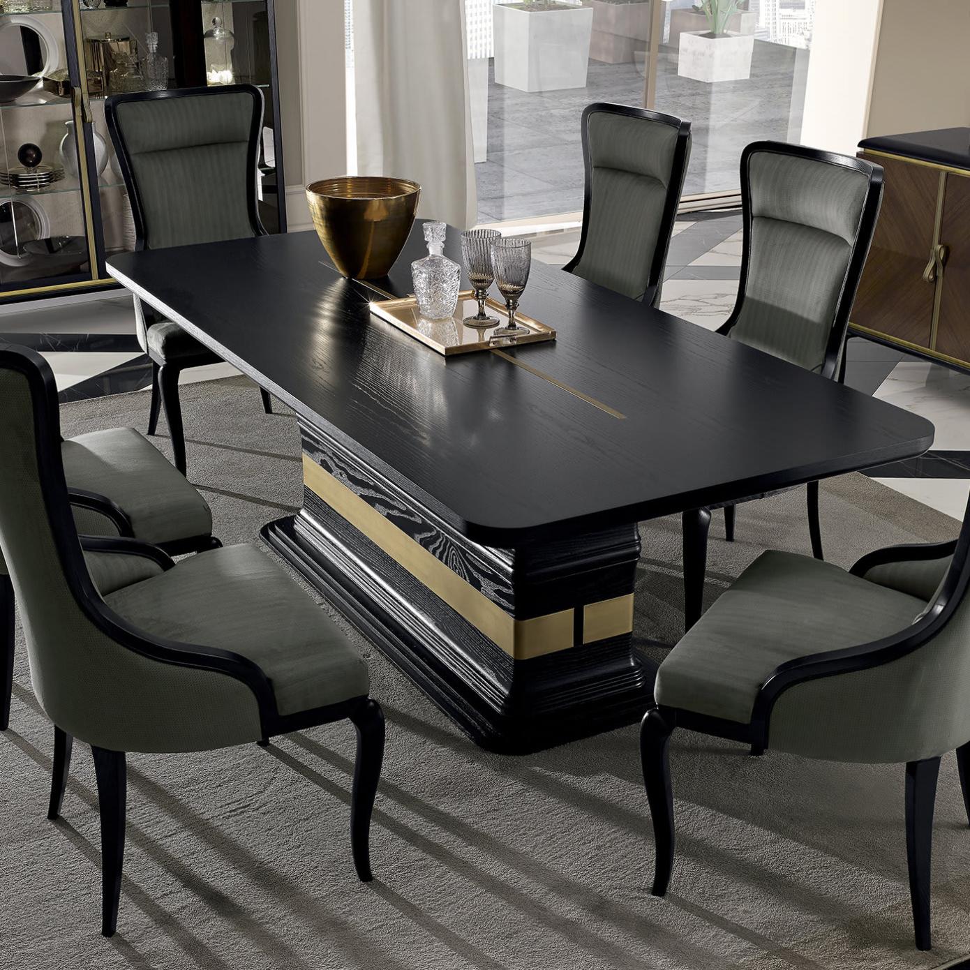 Exclusive Dining Table