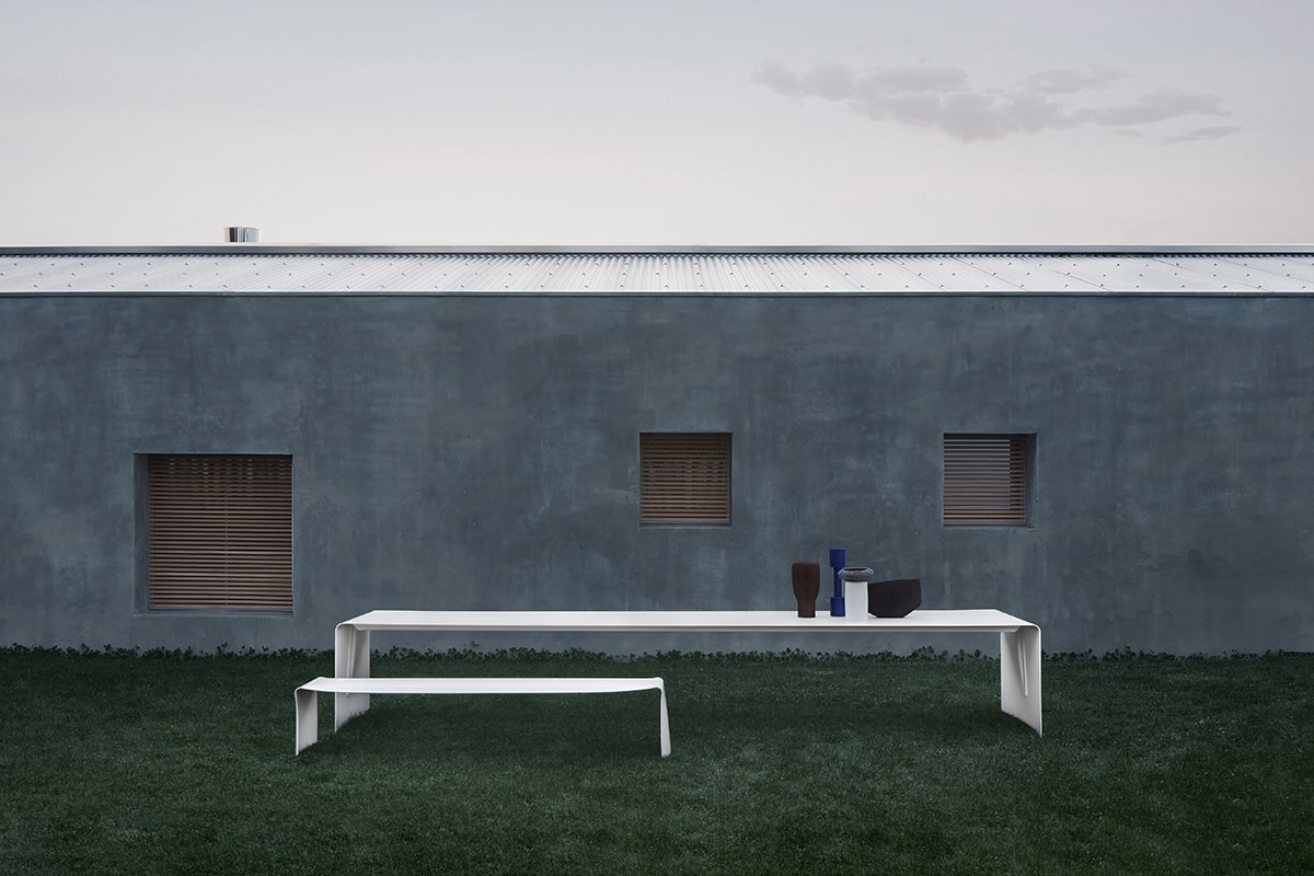 Le Banc Bench ☞ Color: Matt Painted White X053 ☞ Dimensions: Length 220 cm