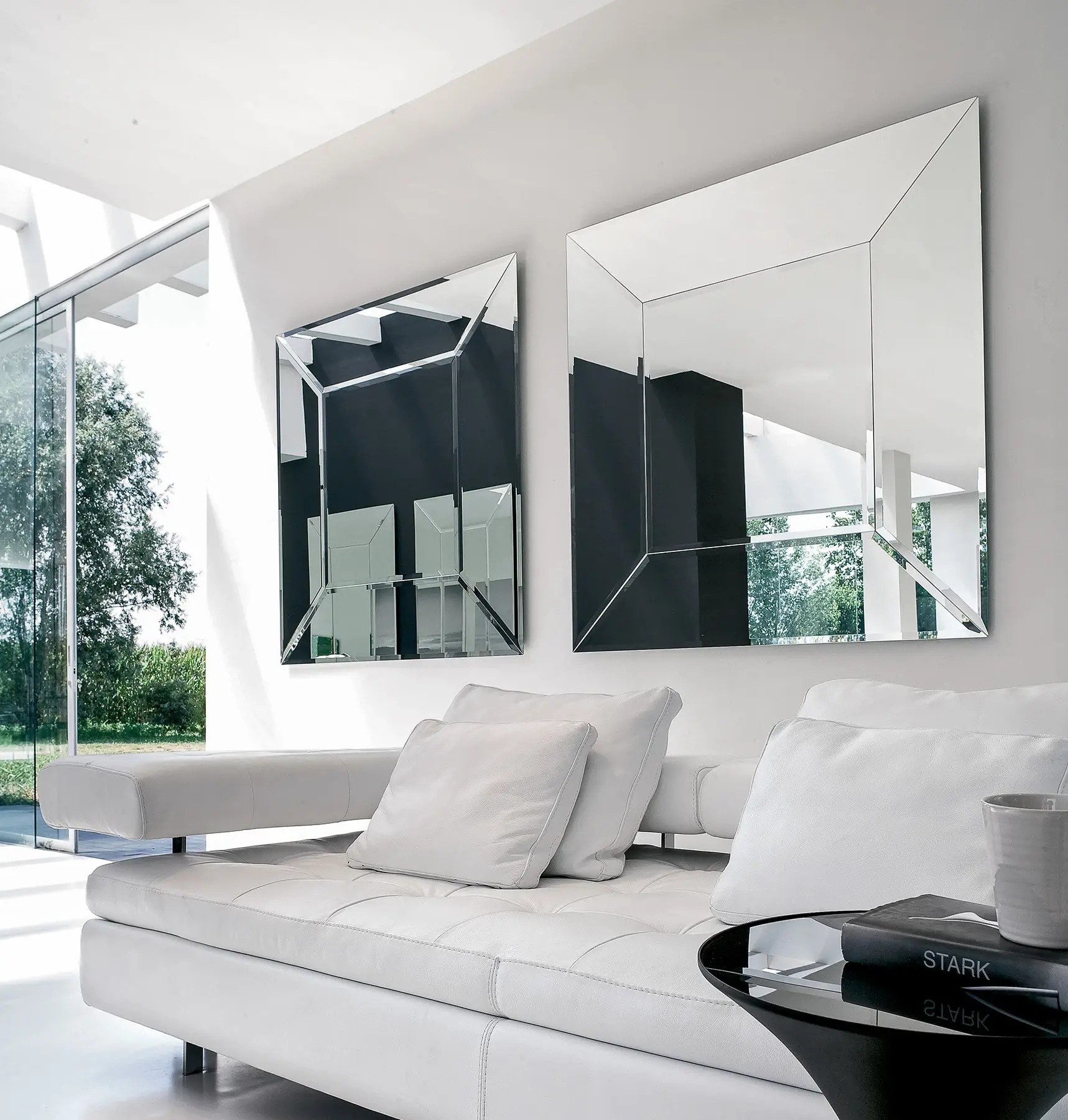 Costantia Wall Mirror
