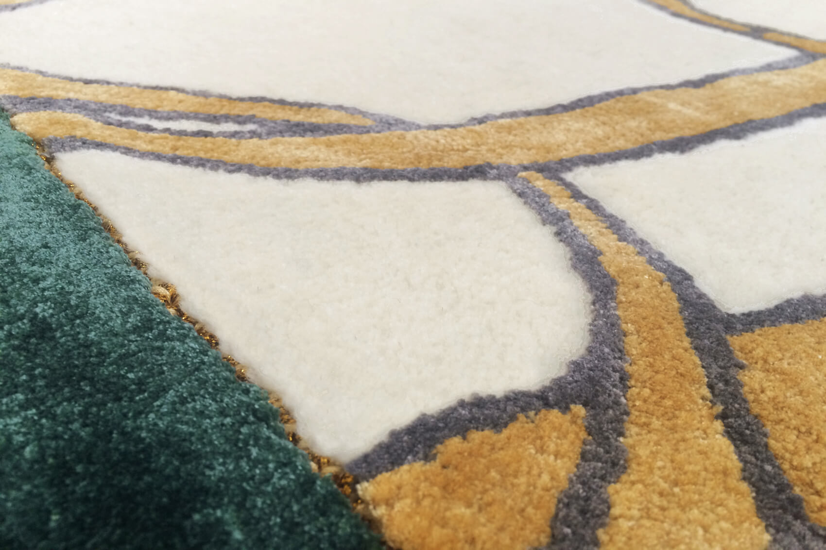 Forever Handwoven Rug | Size: 5' 7