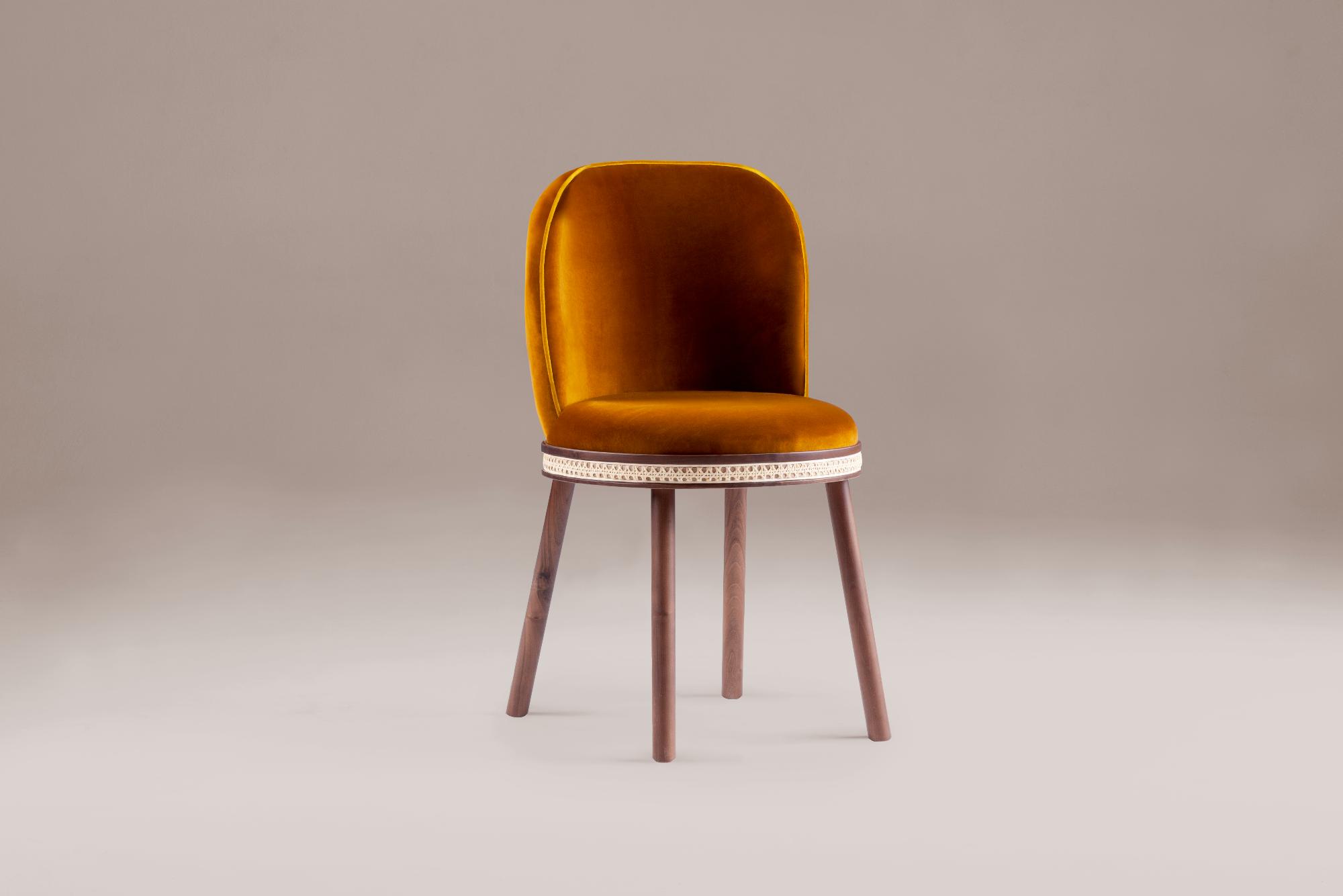 Alma Chair
