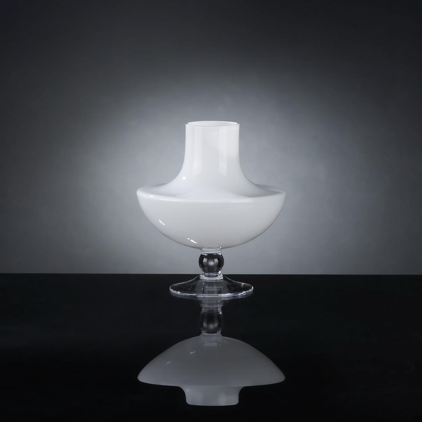 Juno Vase