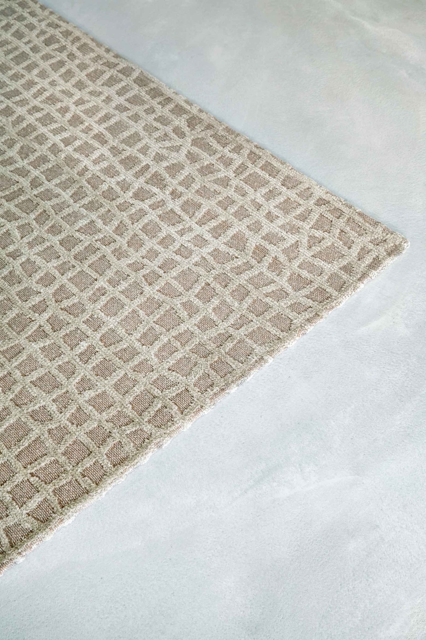 Beige Checkered Flatwoven Rug ☞ Size: 6' 7" x 9' 2" (200 x 280 cm)