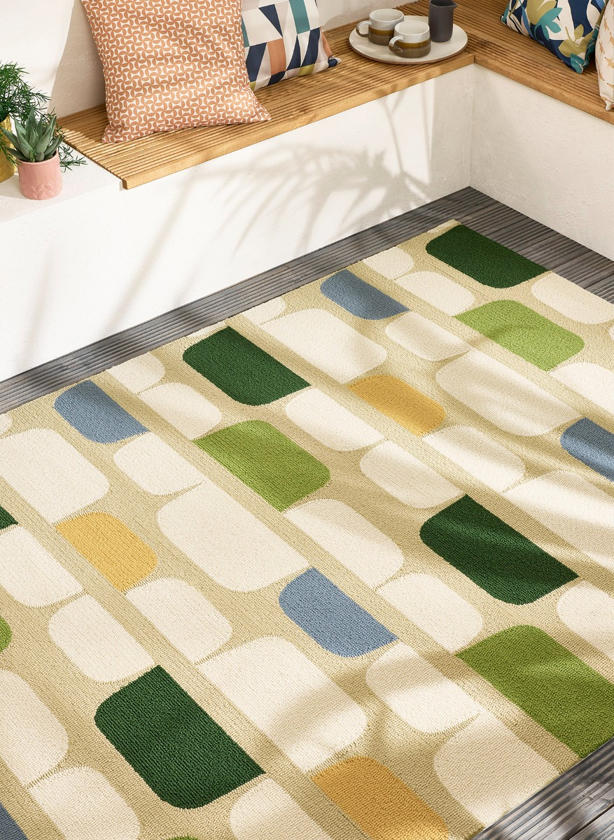 Beige / Multi Outdoor Handtufted Rug