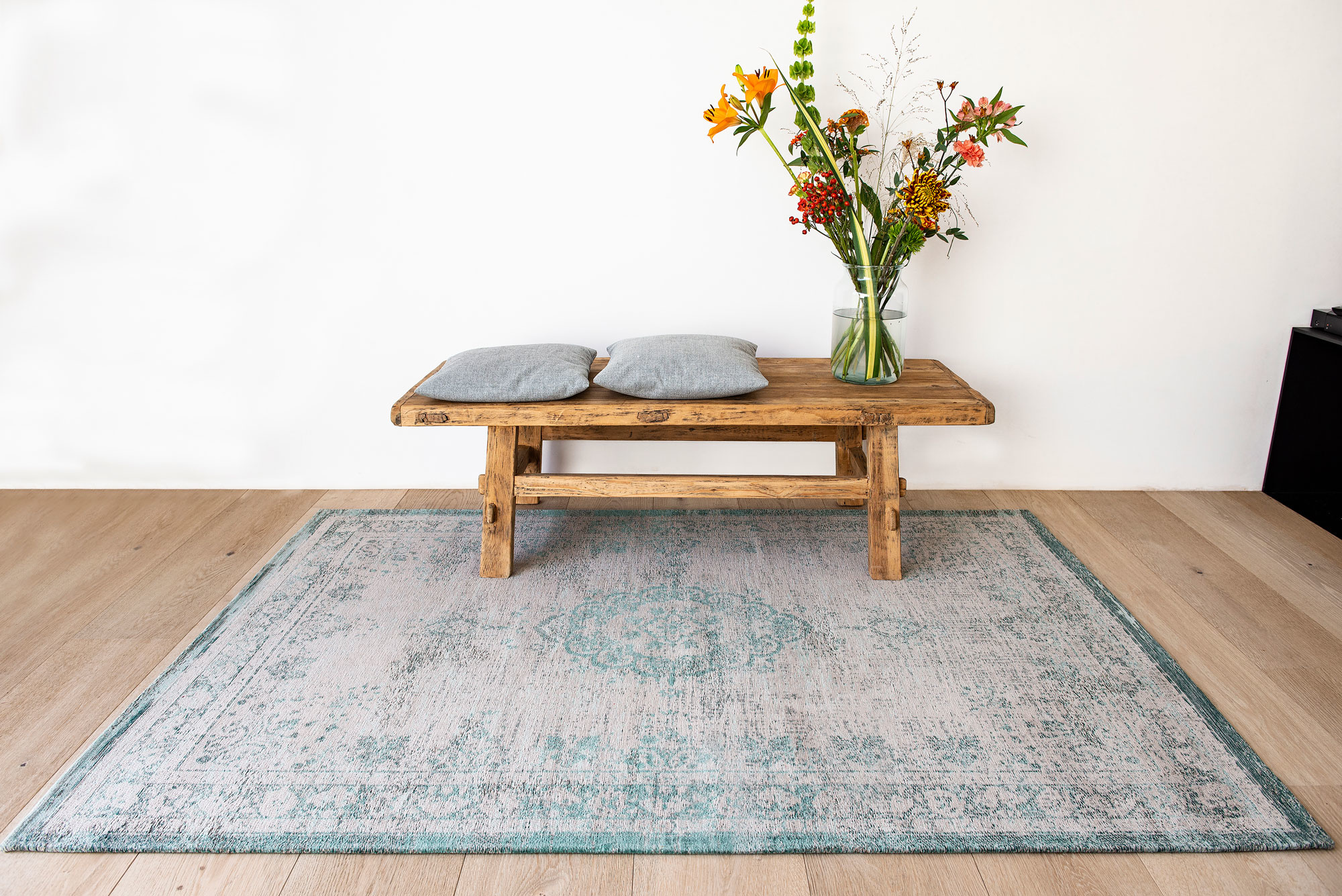 Medallion Turquoise Flatwoven Rug ☞ Size: 5' 7" x 8' (170 x 240 cm)