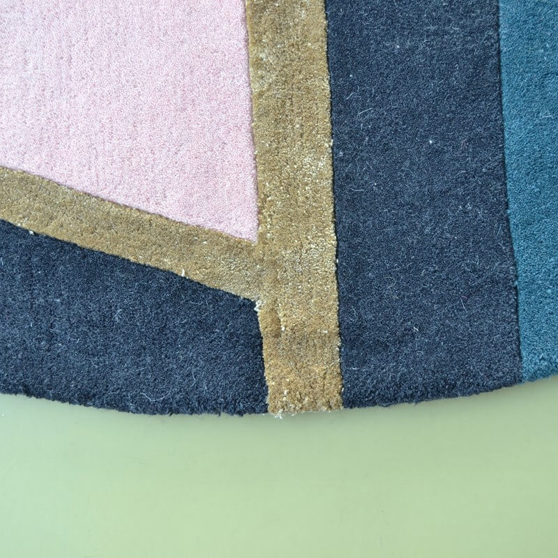 Hand Tufted Wool / Viscose Rug