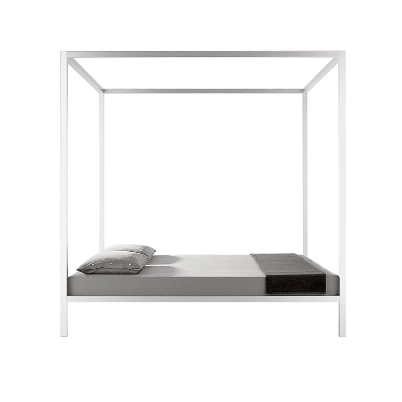Luxurious Aluminium Canopy Bed Italian Style ☞ Structure: Natural Anodized Aluminium X073 ☞ Dimensions: 180 x 210 cm
