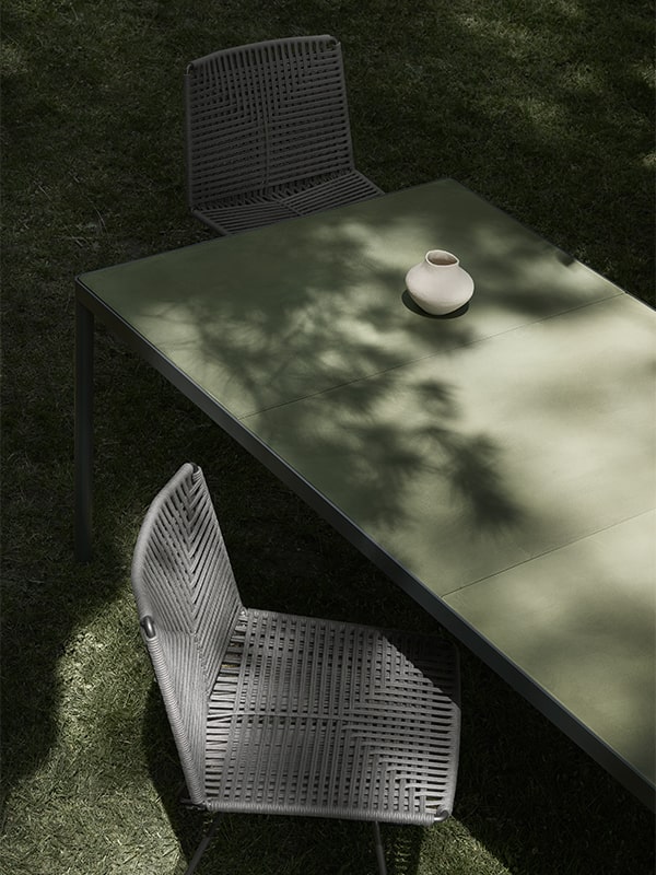 Offset Versatile Indoor/Outdoor Italian Table | Indoor / Outdoor: Outdoor | Structure: Matt Painted Lead Black X138 | Tabletop: Reconstructed Stone Brick Red X160