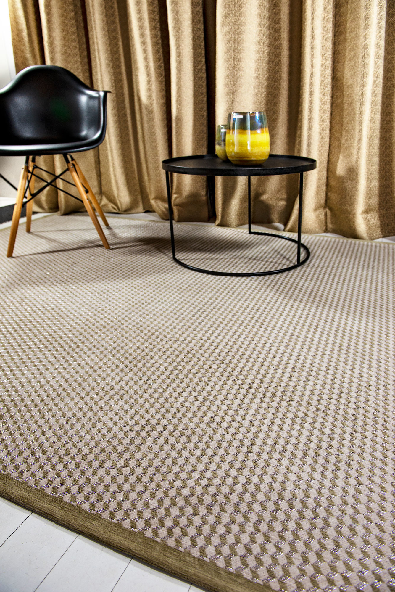 Beige Brillante Premium Rug