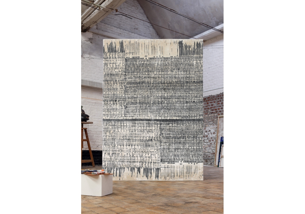 Outline Viscose Hand-Loomed Rug