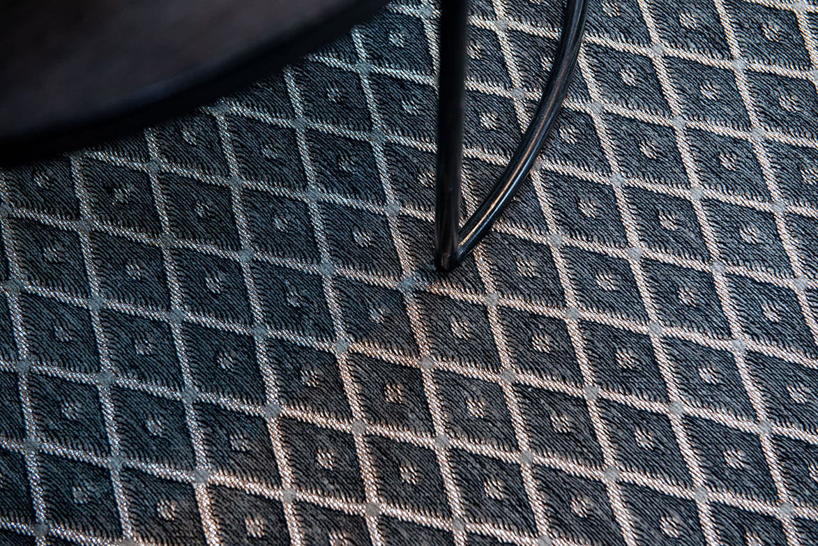 Rombo Grigio Scuro Premium Rug