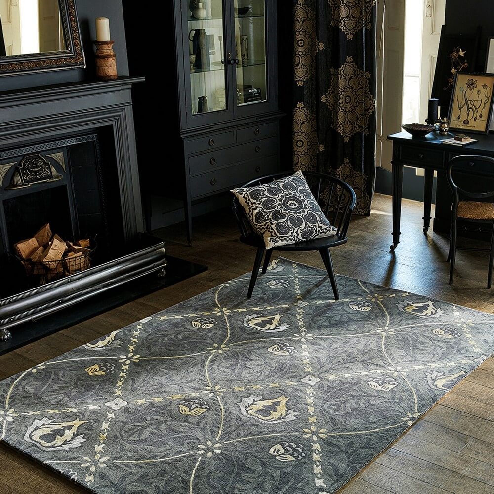 Pure Trellis Black Ink Premium Rug | Size: 6' 7