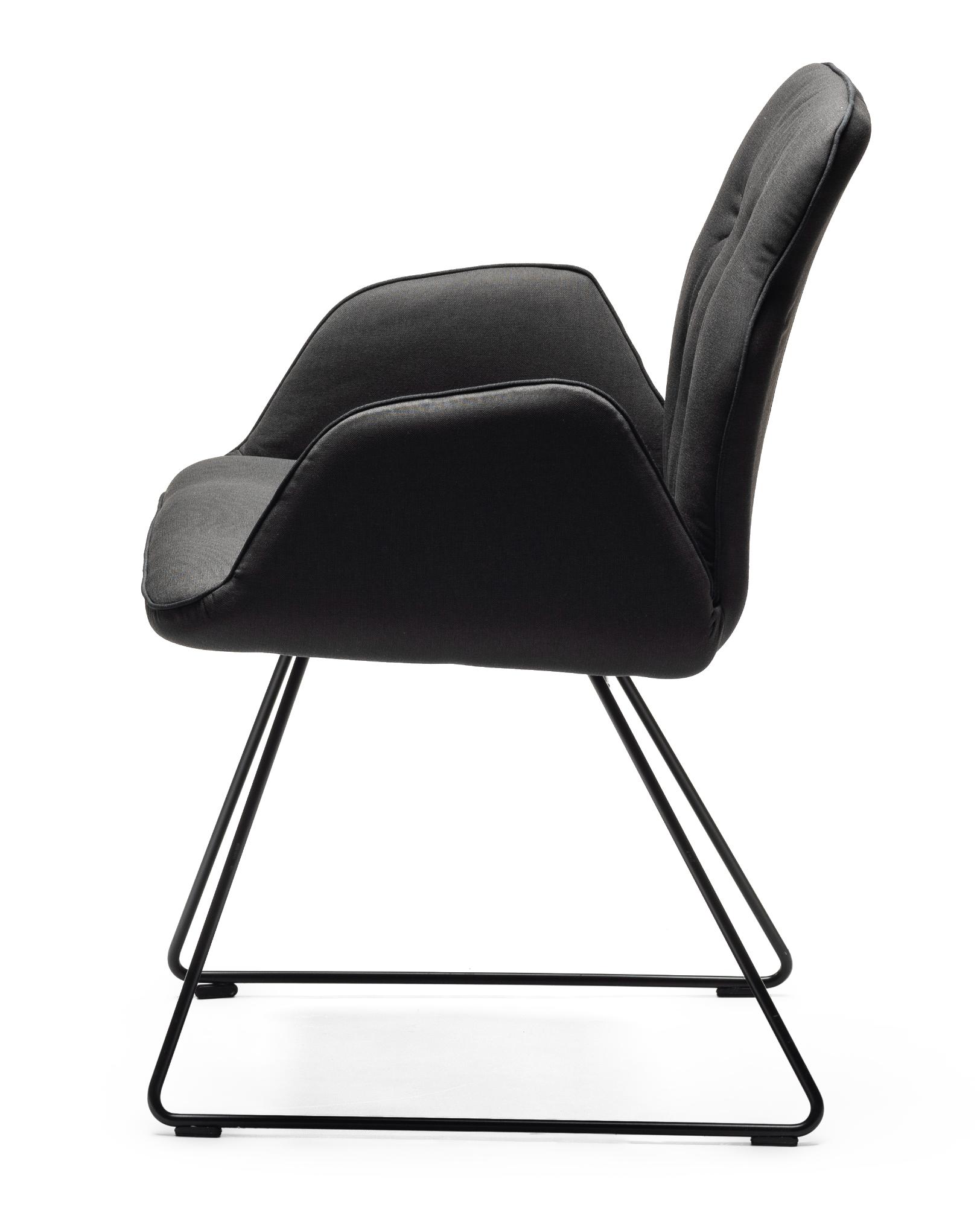 Betibù SL-P Black Chair with Armrests