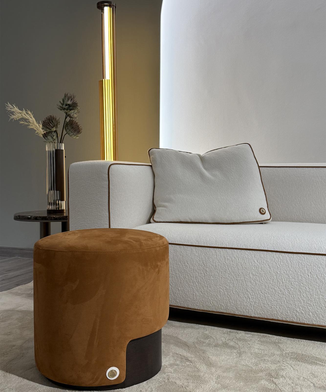 Bon Ton Amber Pouf