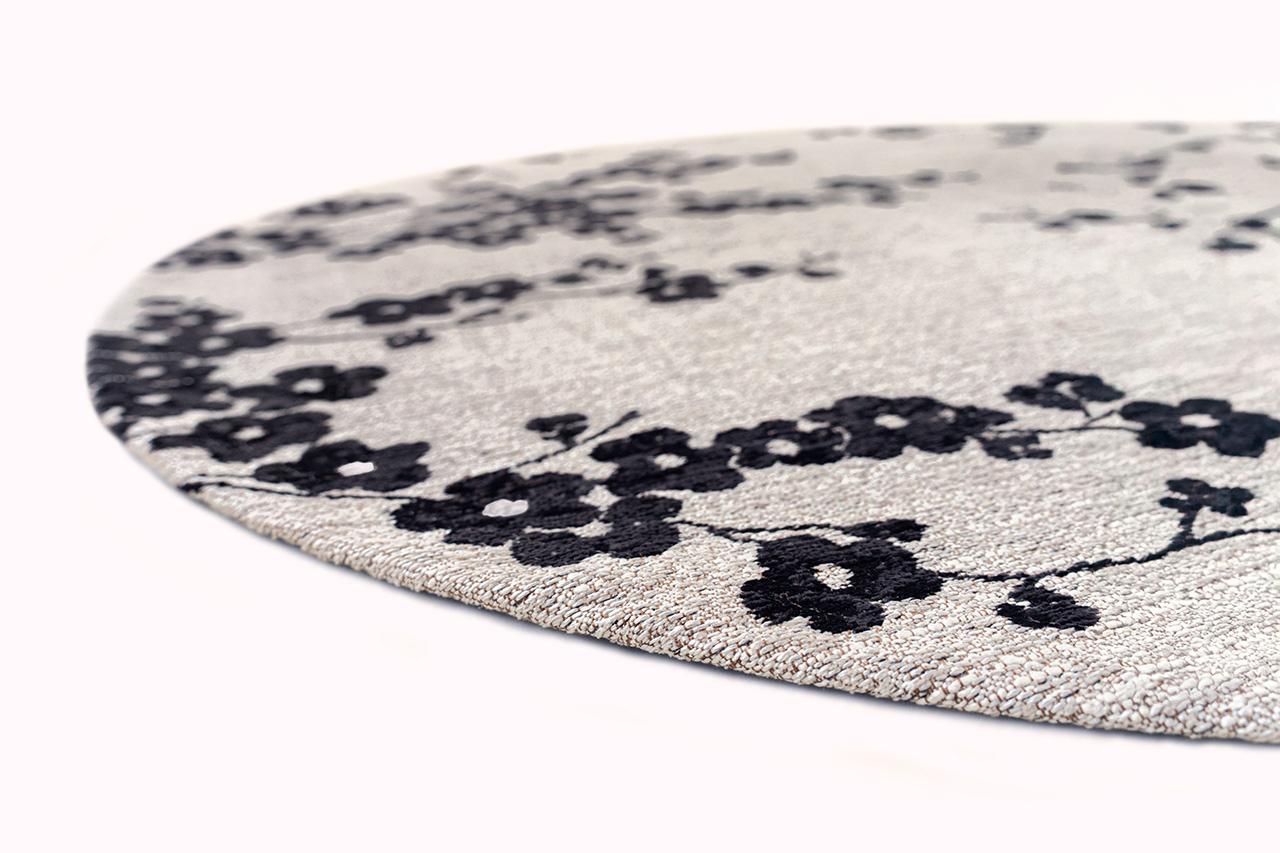 Night Snow Round Rug