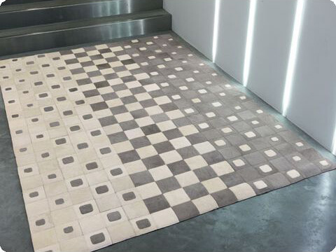 Riverside Cowhide Handwoven Rug | Size: 6' 7