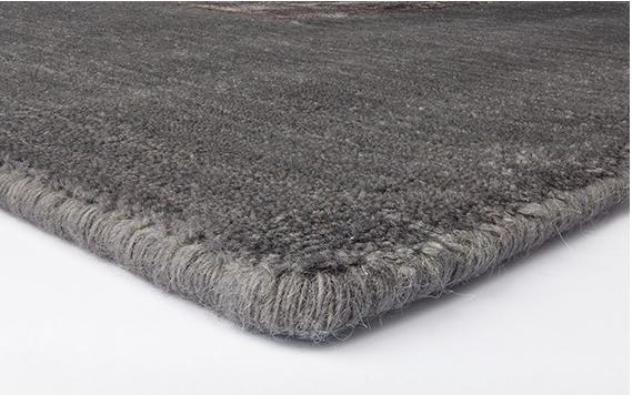 Border Tortora Hand-Woven Rug