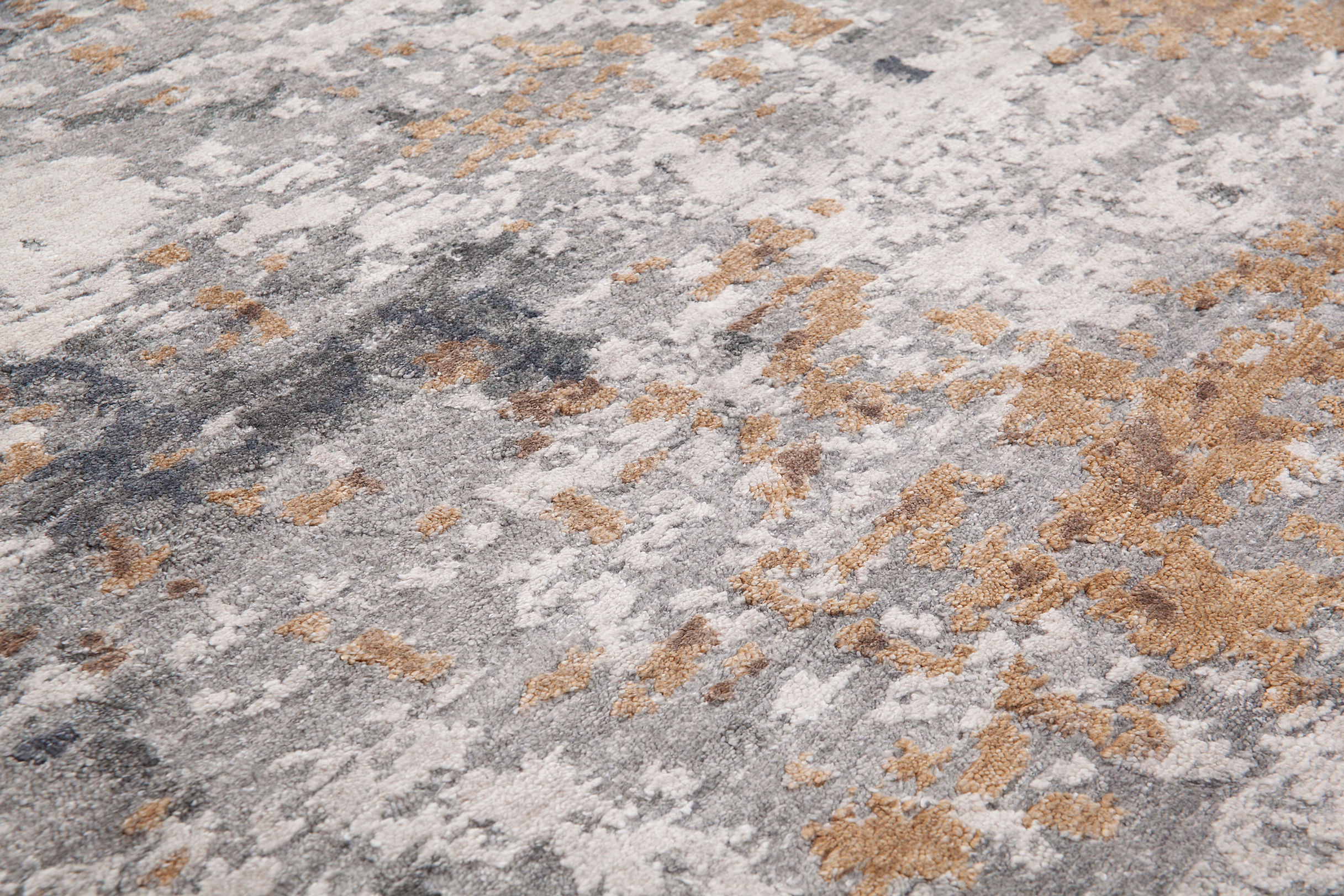 Loft Hand-Knotted Rug | Size: 8' 2