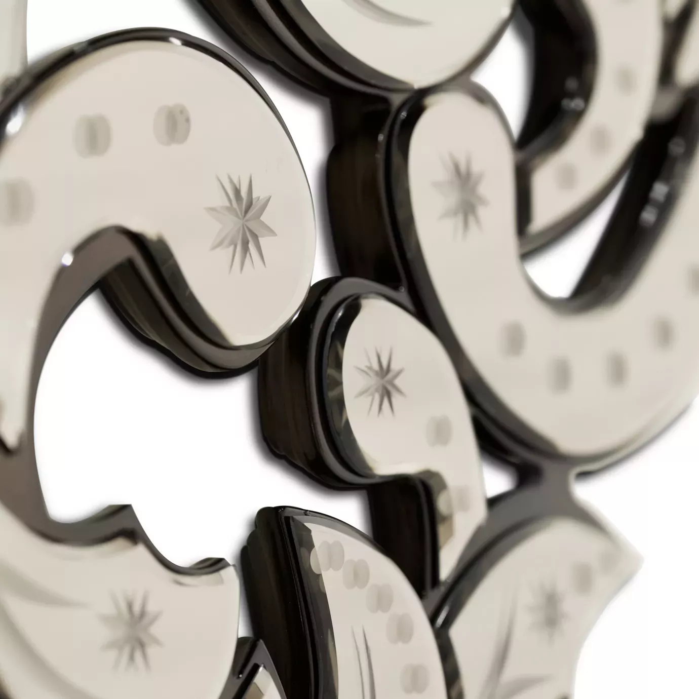Addicta Mirror