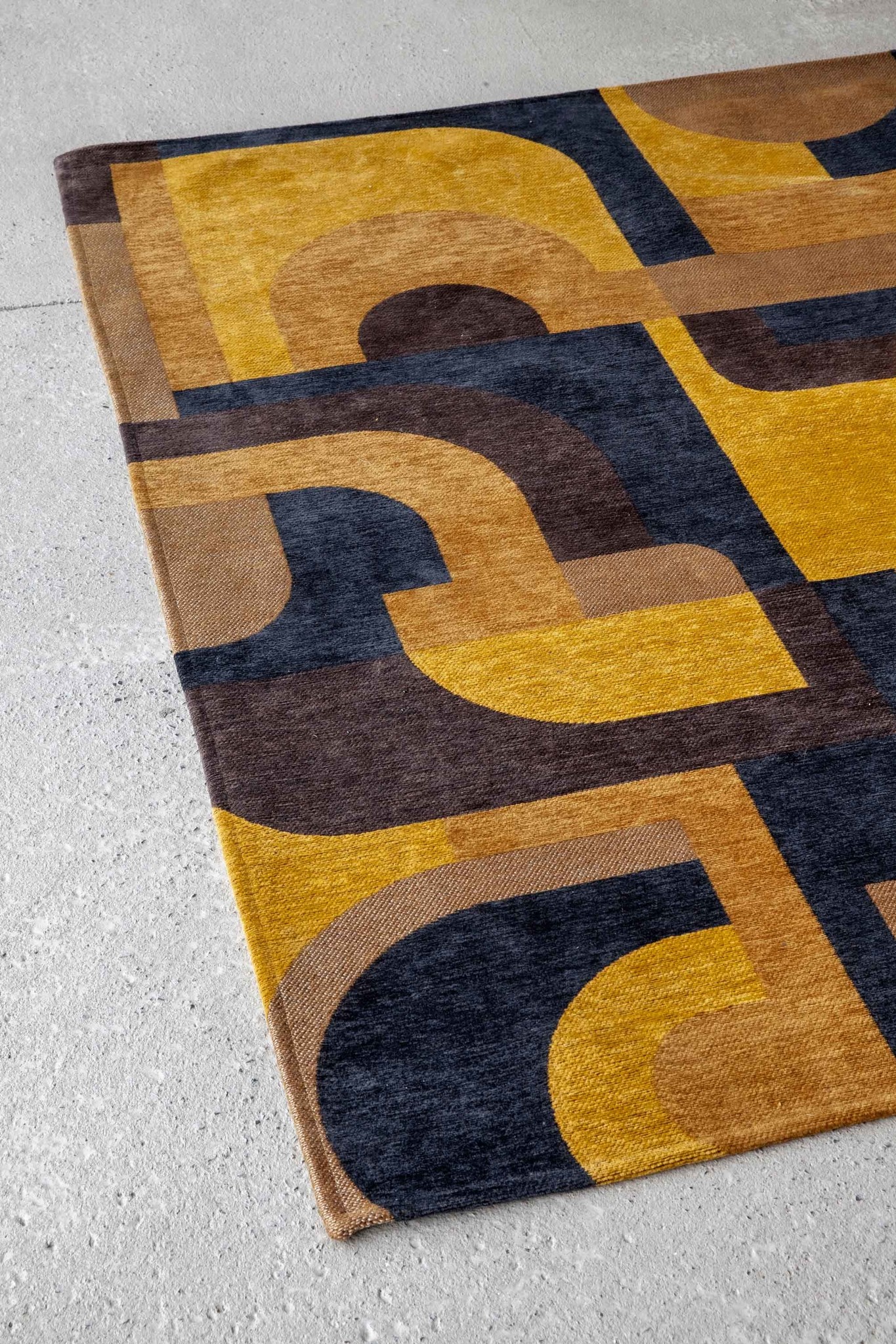 Geometric Yellow Flatwoven Rug