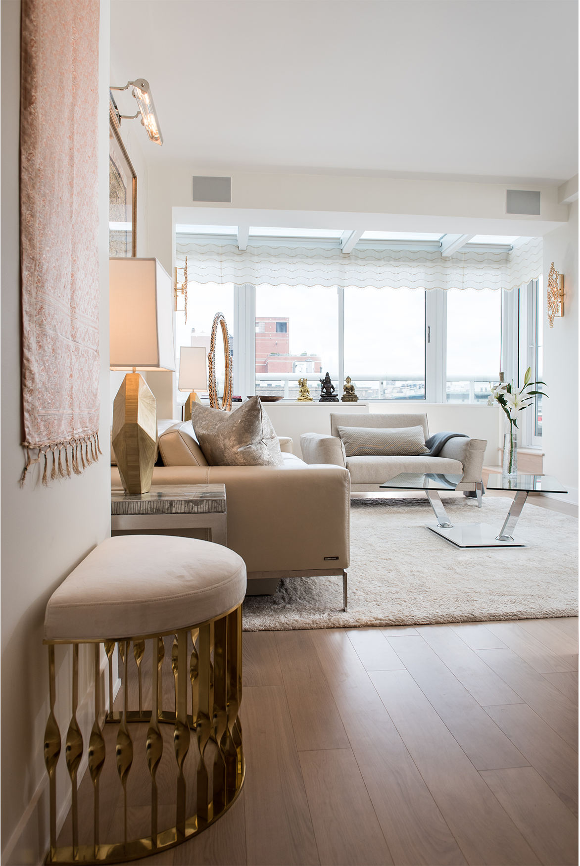 Mira Luxe Stool