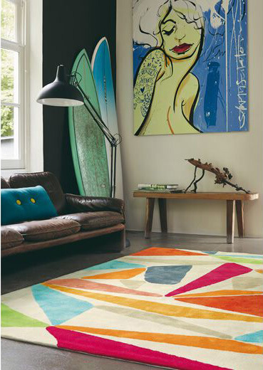 Xian Triangle Handmade Rug | Size: 4' 7