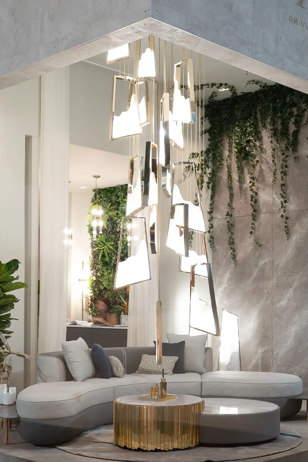 Grand Aura Chandelier - 14