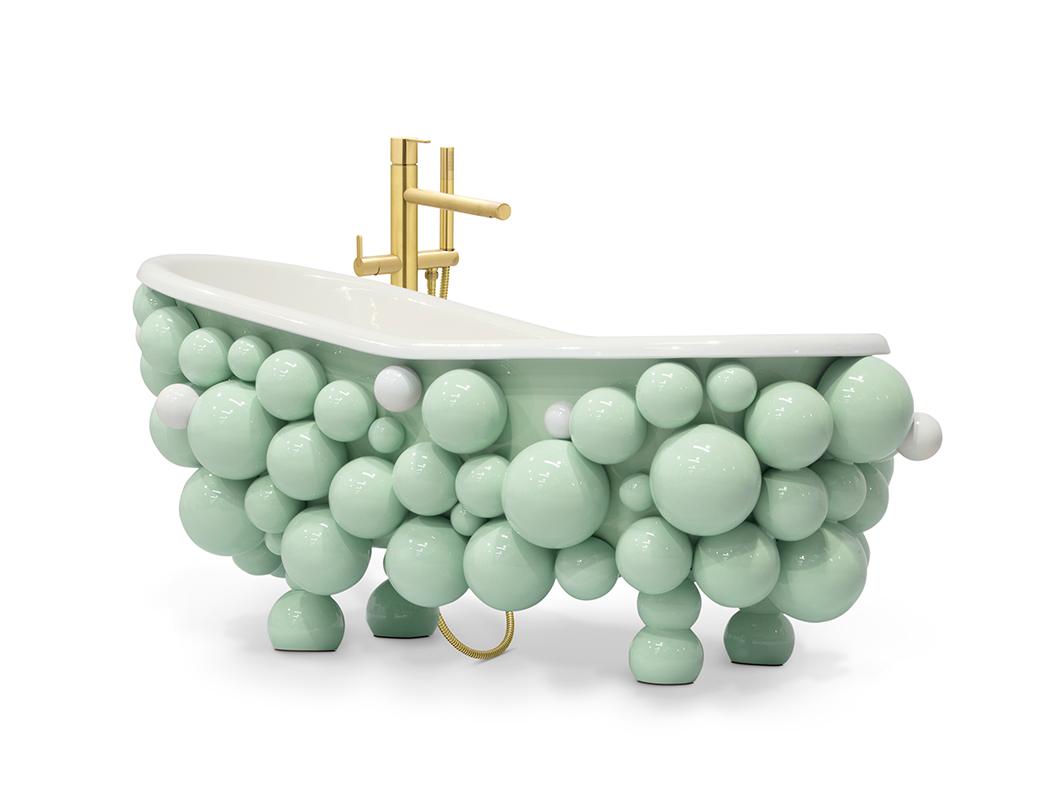 Gravity Bathtub