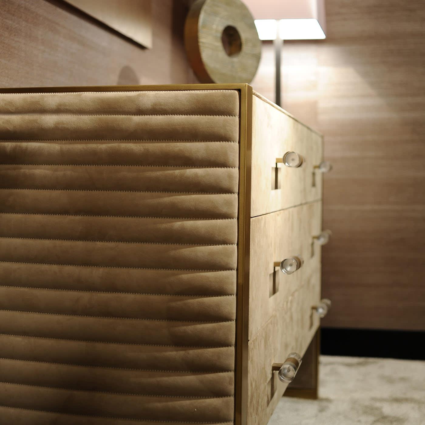 Majestic Contemporary Italian Dresser
