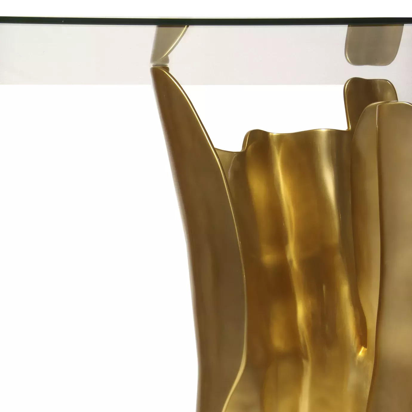Obscura Dining Table
