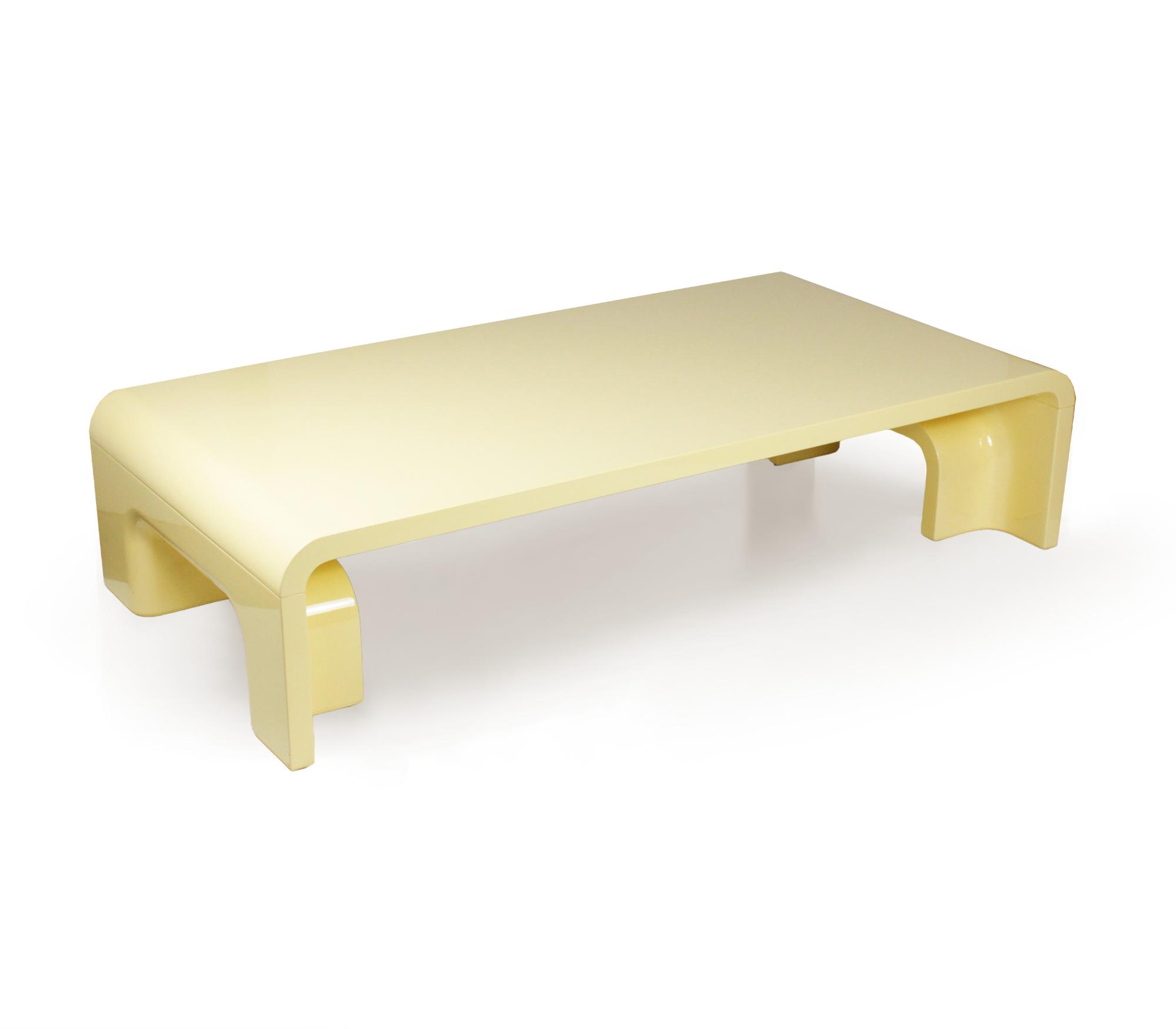Pliè Coffee Table