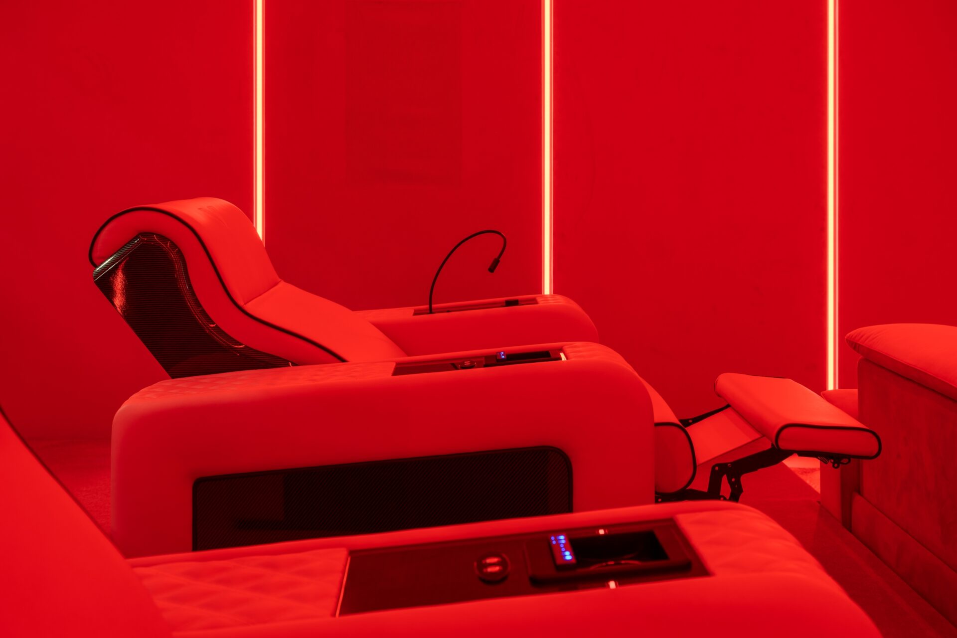 Luxor Tech Home Cinema Reclining Chair