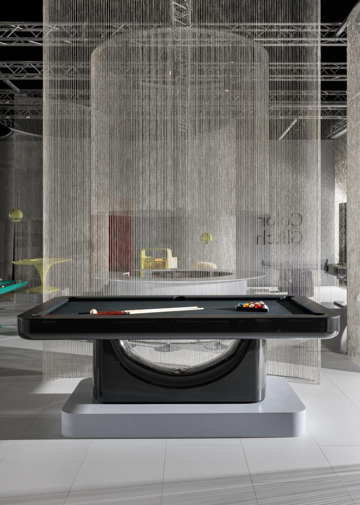 Mono Pool Table