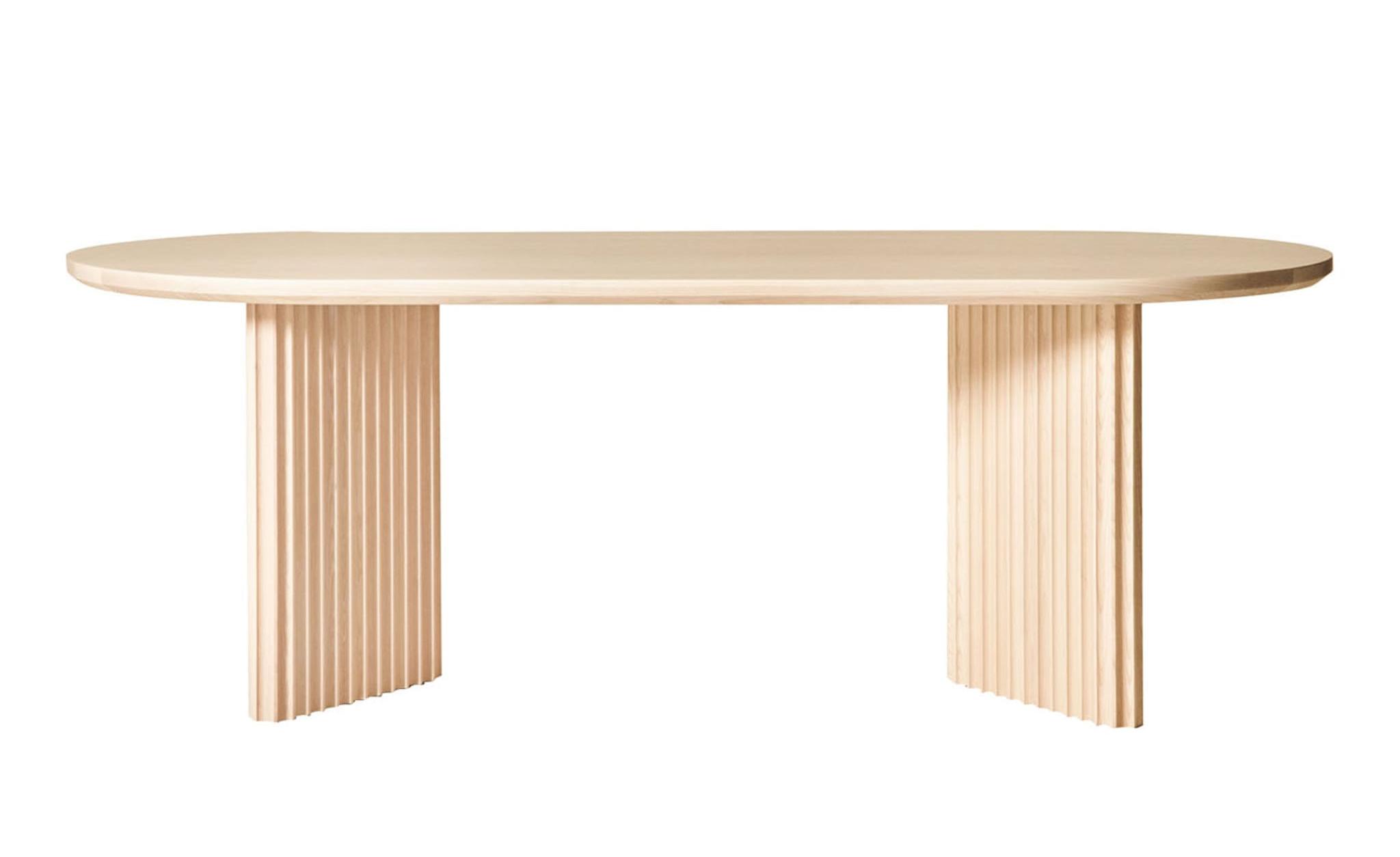 Basalto Naturale Ash Table