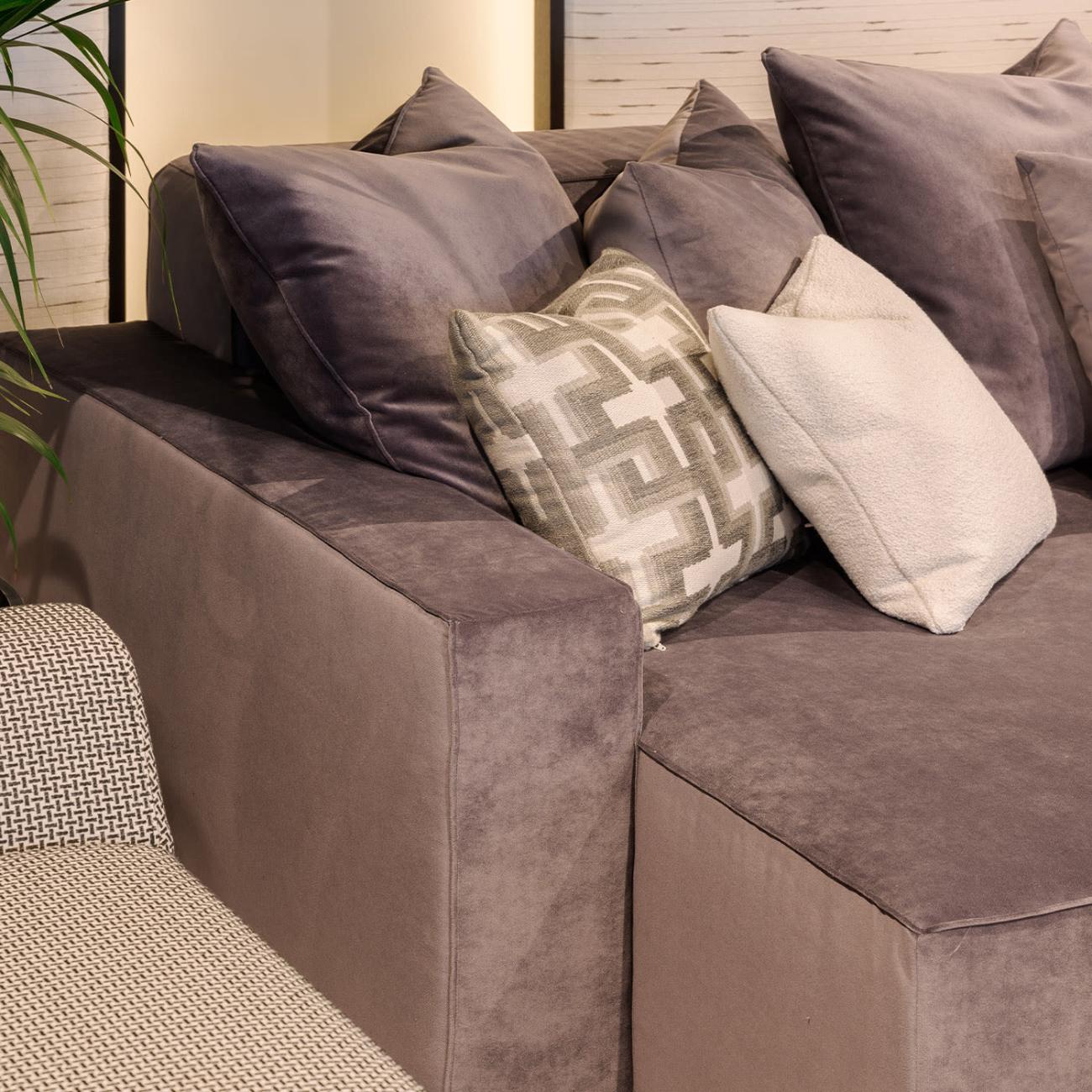 Bonnie Contemporary Italian Sofa