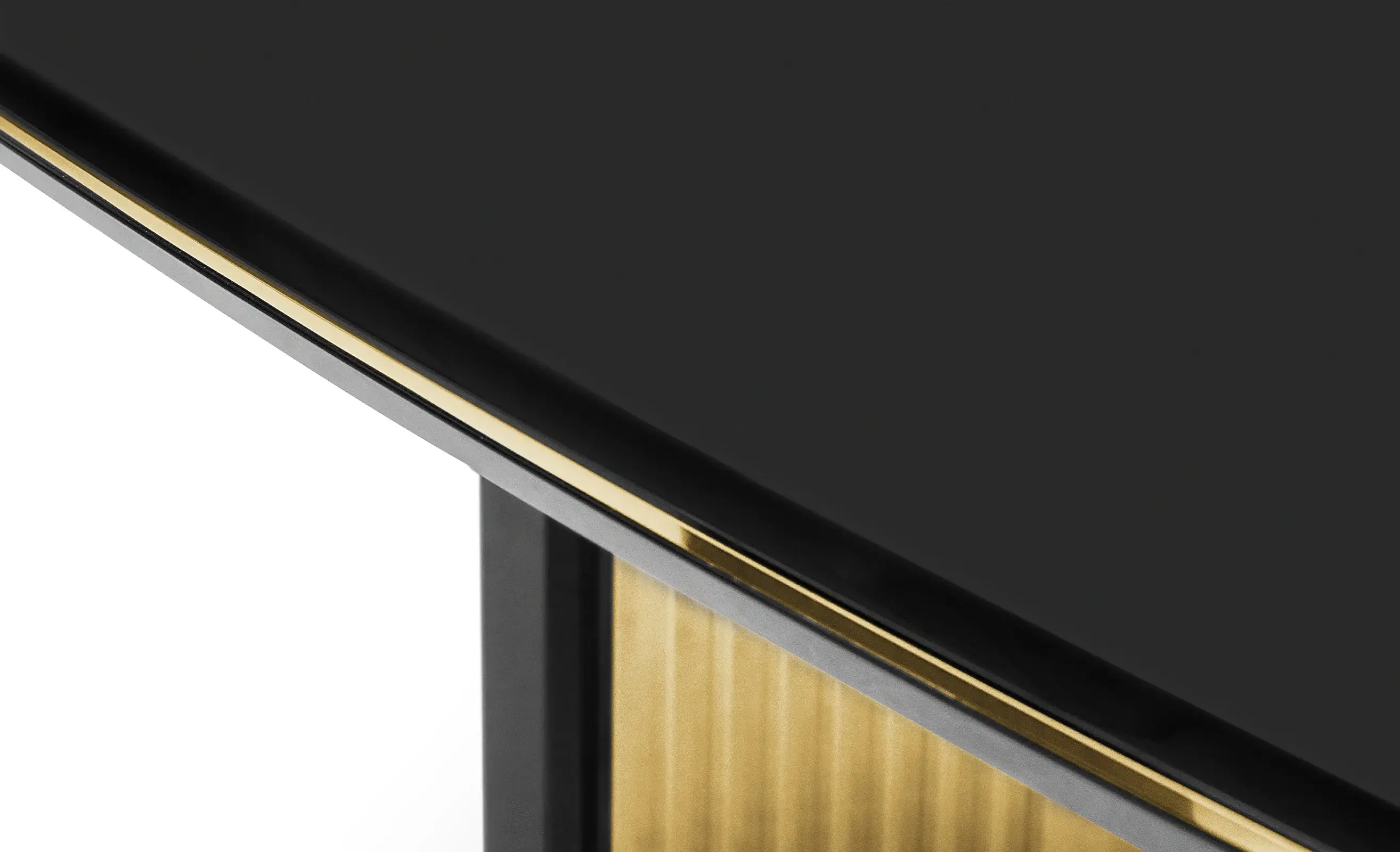 Horizon Dining Table