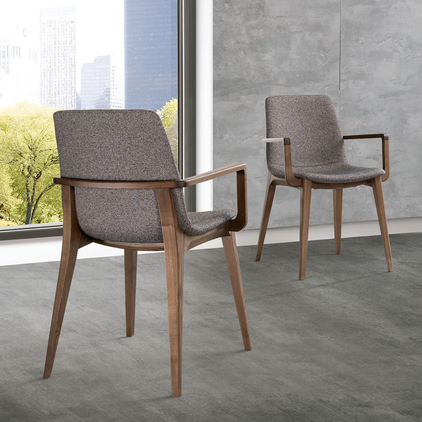 Ellen Chair