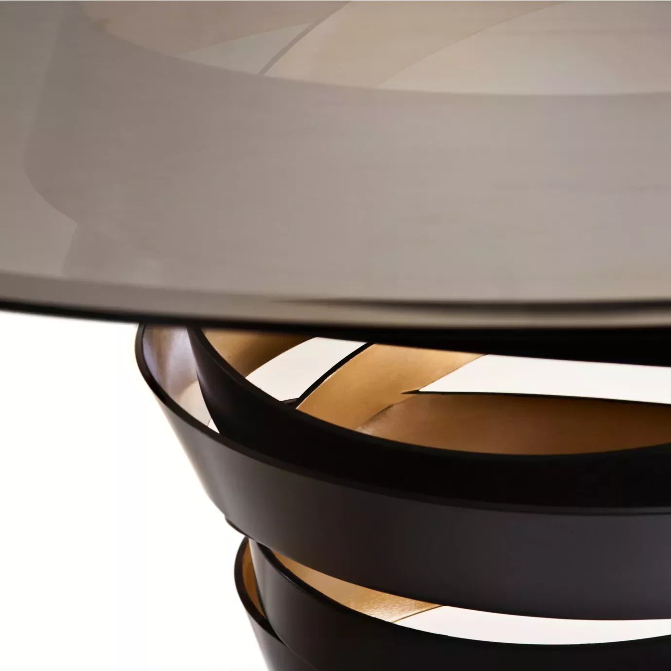 Intuita Dining Table