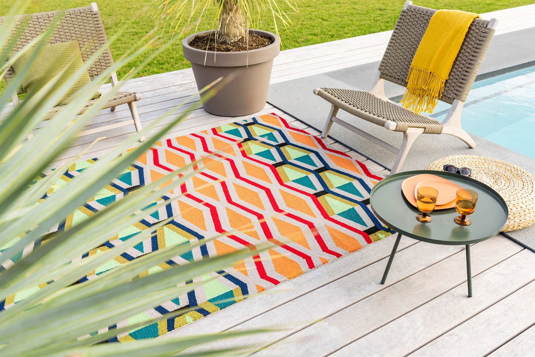 Outdoor Geometric Multi Rug