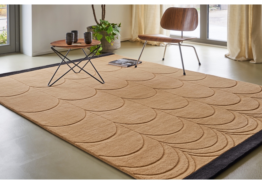 Minimalist Wool Hand-Tufted Rug