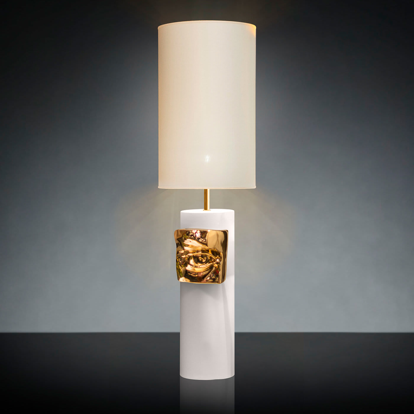 David Eye Floor Lamp
