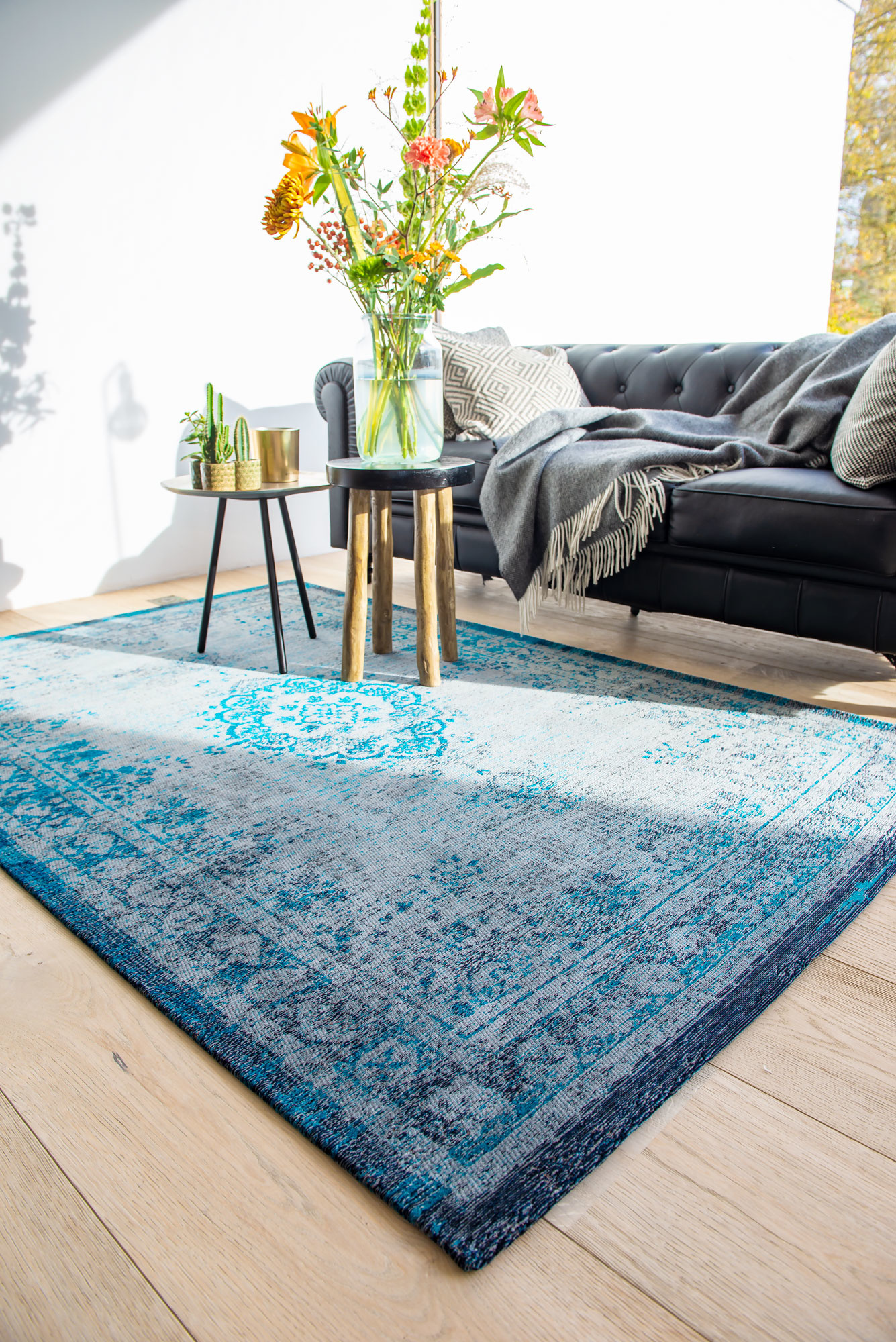 Medallion Blue Flatwoven Rug