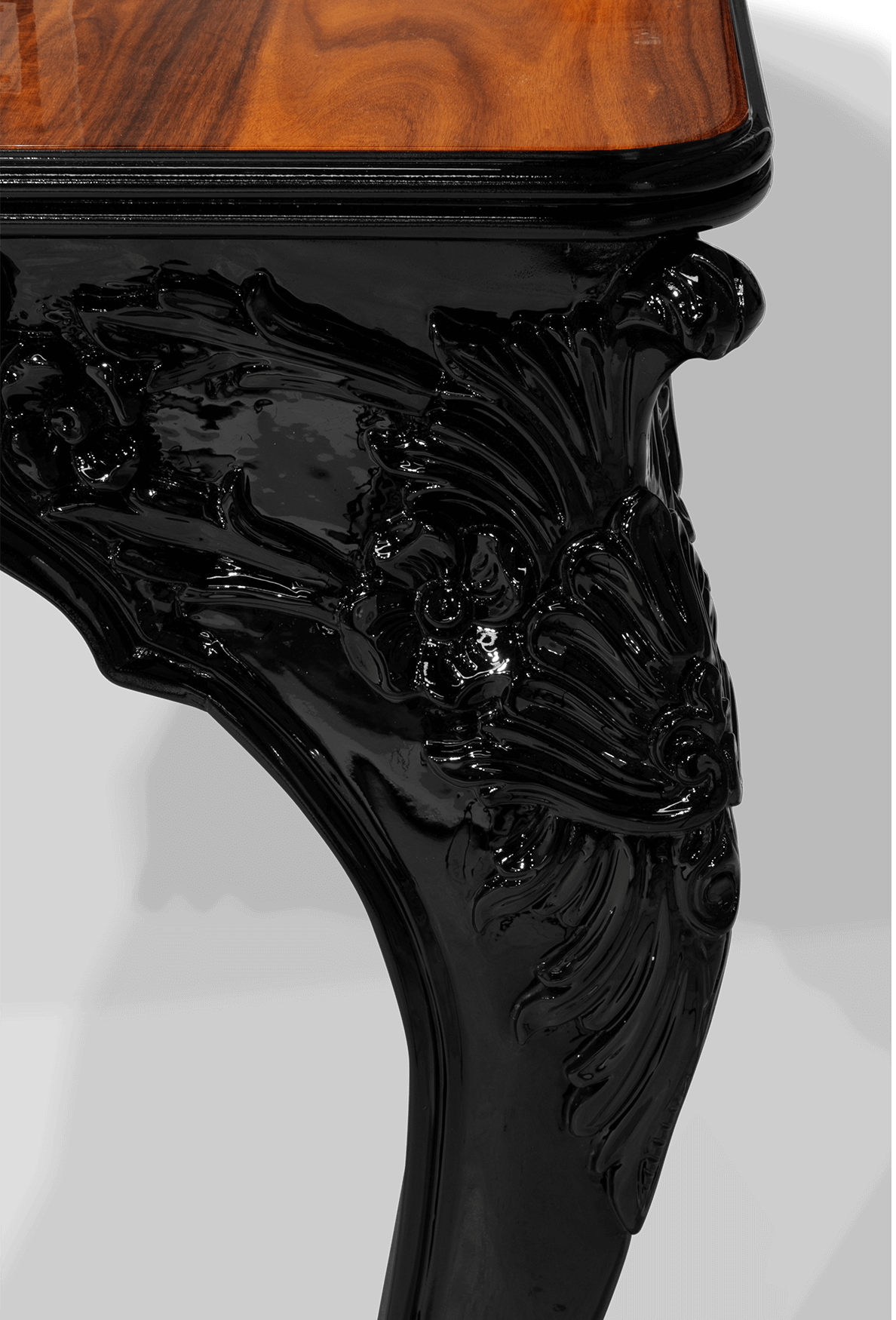 Regal Luxe Dining Table