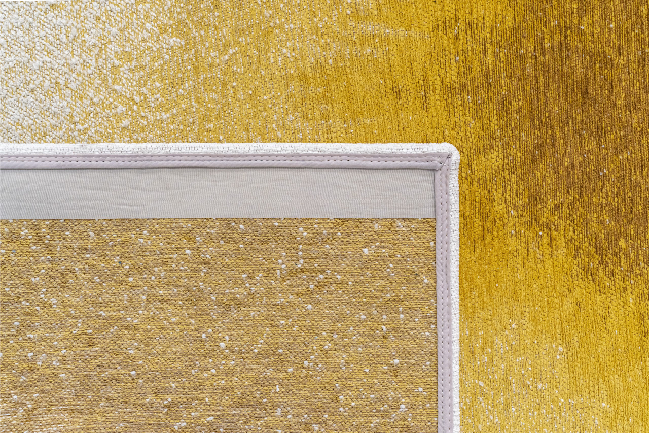 Gold Moss Rug | Size: 4' 7