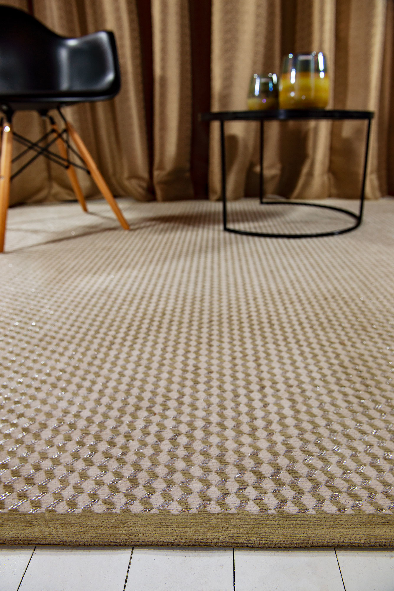 Beige Brillante Premium Rug