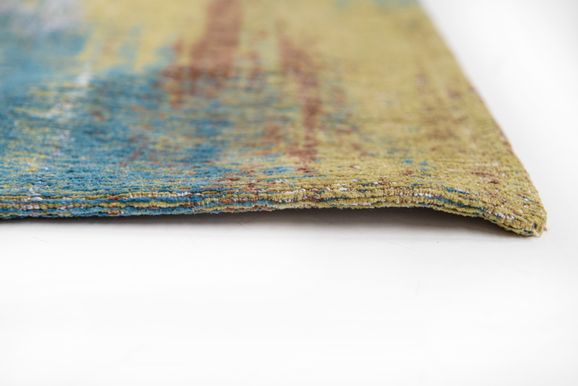 Abstract Flatwoven Bronze Rug ☞ Size: 4' 7" x 6' 7" (140 x 200 cm)